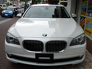 BMW 740