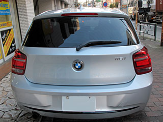 BMW116ɏĂtKXR[eBOƃJ[tB{H