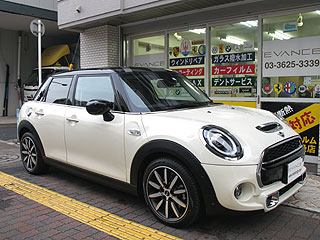 MINI COOPER SD̃EBhEKXR[g{Hς