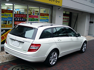 BENZ C200 STATIONWAGONɃNA^ƓfMtB{H