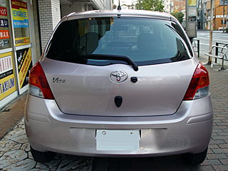 TOYOTA VITSɃKXR[eBOƃNA^ƓfMJ[tB{H܂B