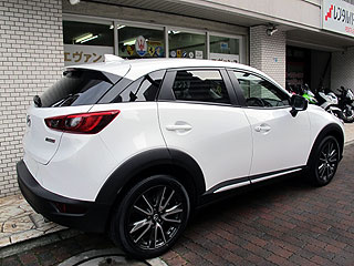 MAZDA CX-3ɏĂtKXR[eBO{H摜4