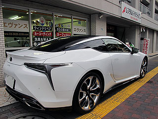 LEXUS LC500ɏĂtKXR[eBO{Hς݉摜3