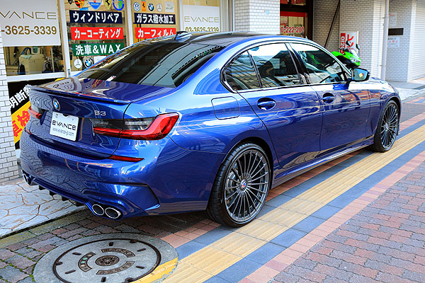 クアンタム19と透明断熱フィルムナノセラミック86施工後のALPINA B3右後方からの画像