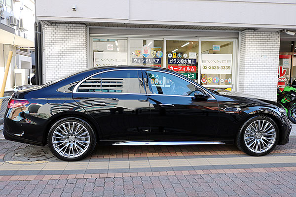 ガラスコーティング済みAMG E53側面全体