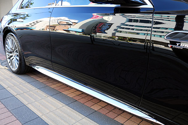 ガラスコーティング済みAMG E53の側面