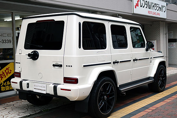 リヤから見たコーティング済みAMG G63の全体