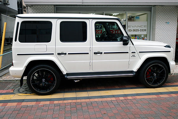 ガラスコーティング済みAMG G63の側面