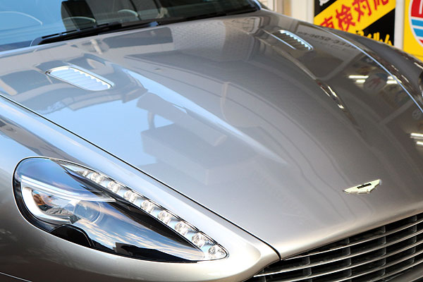 アストンマーティン DB9 GTにガラスコーティングTC-6349施工済み画像フード6