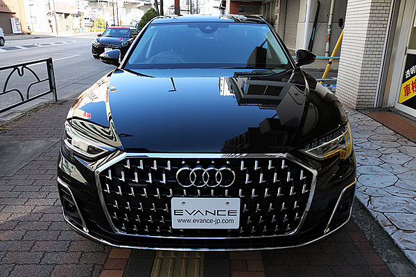 AUDI A8にガラスコーティング(W)済み