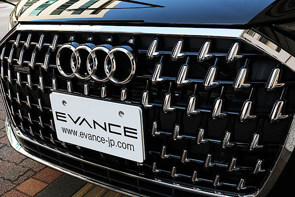 コーティングされたAUDI A8フロントグリルの画像