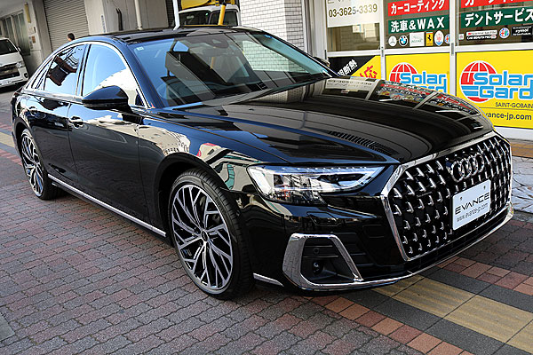 コーティング済みAUDI A8右前方からの画像