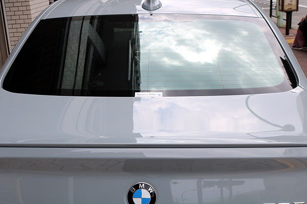 BMW220iリヤガラスにカーフィルム、クアンタム19施工済み