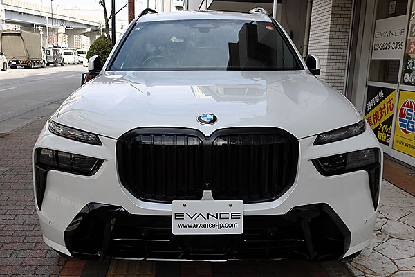 BMW X7にガラスコーティング