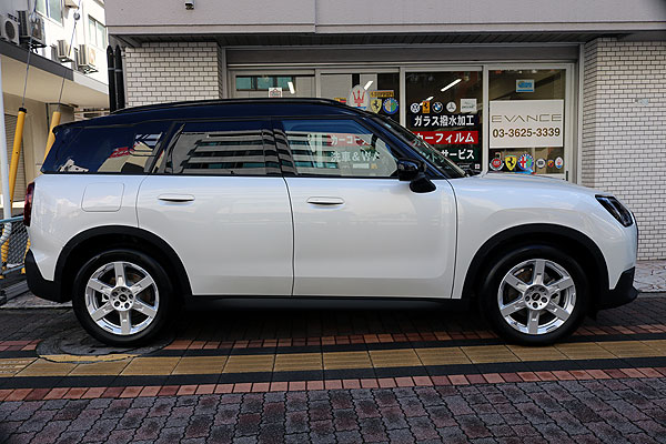 MINI COUNTRYMAN ガラスコーティング・Wコート側面全体画像