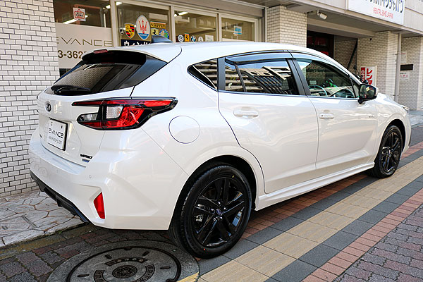 コーティング済みスバル インプレッサ右後からの画像