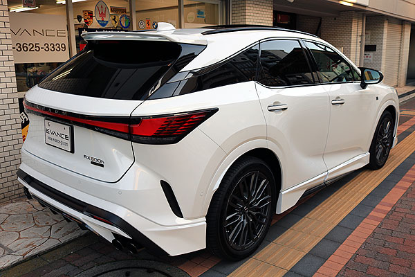 LEXUS RX500 クアンタム14施工後リヤ3面画像